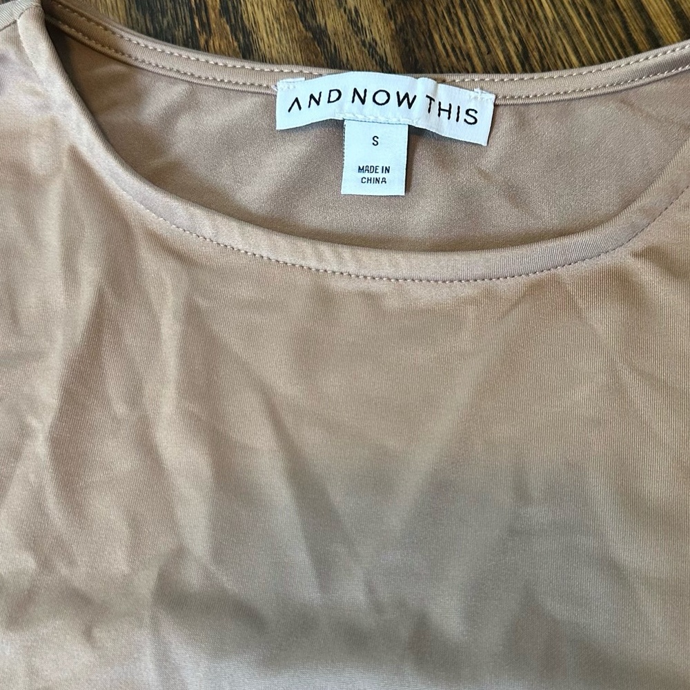NWT AND NOW THIS Crew Neck Long Sleeve Bodysuit in Almond Size Small - Picture 4 of 4